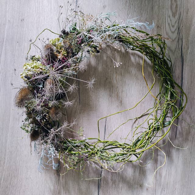 Hangende deurdecoratie als blikvanger
